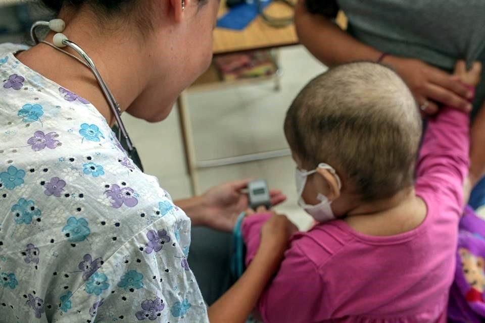 La falta de medicamentos ha causado que niños tengan que interrumpir su tratamiento.