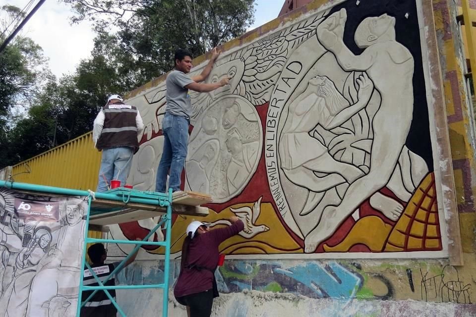 Uno de los temas centrales de los murales se enfoca en la defensa de la mujer.