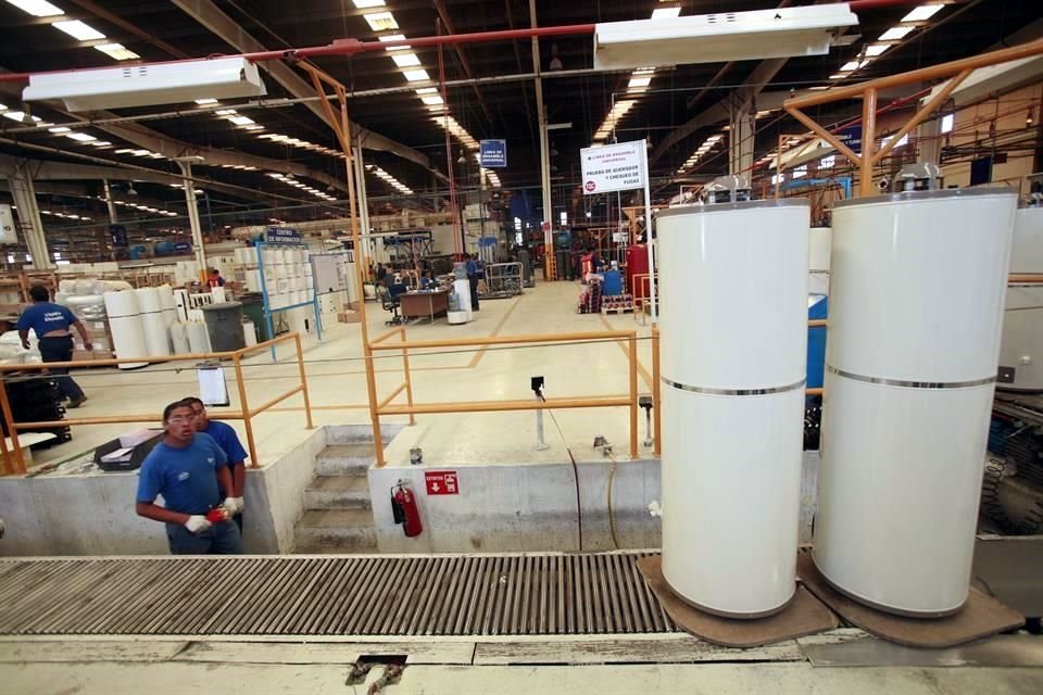 La Cofece frenó la venta de Calorex a la estadounidense Rheem, debido a que consideró que la operación tendría el efecto obstaculizar, disminuir, dañar o impedir la competencia o la libre concurrencia en el mercado de calentadores de agua y otros relacionados.