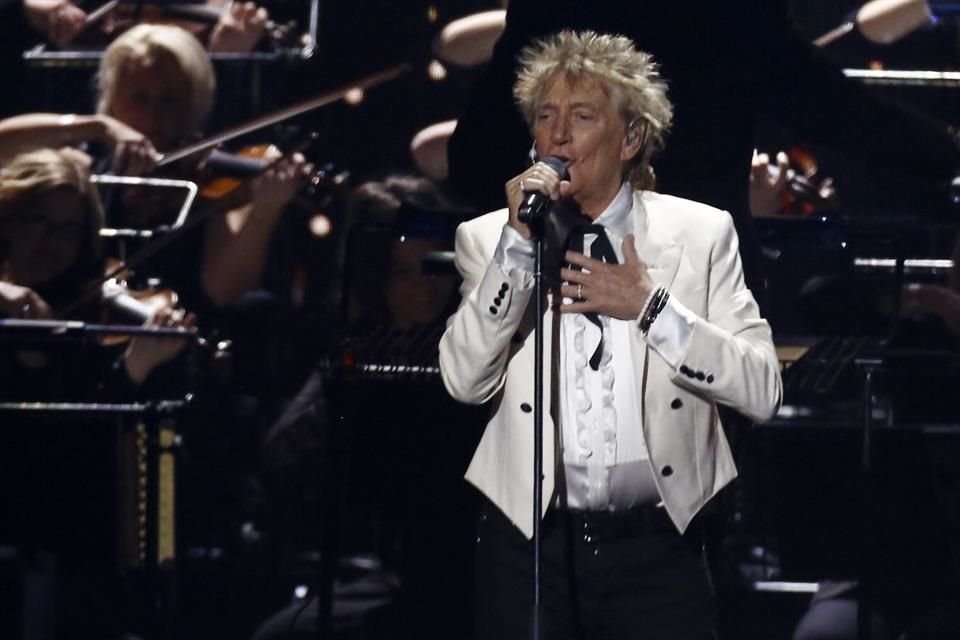 Rod Stewart cerró la ceremonia con la interpretación de algunos de sus éxito.