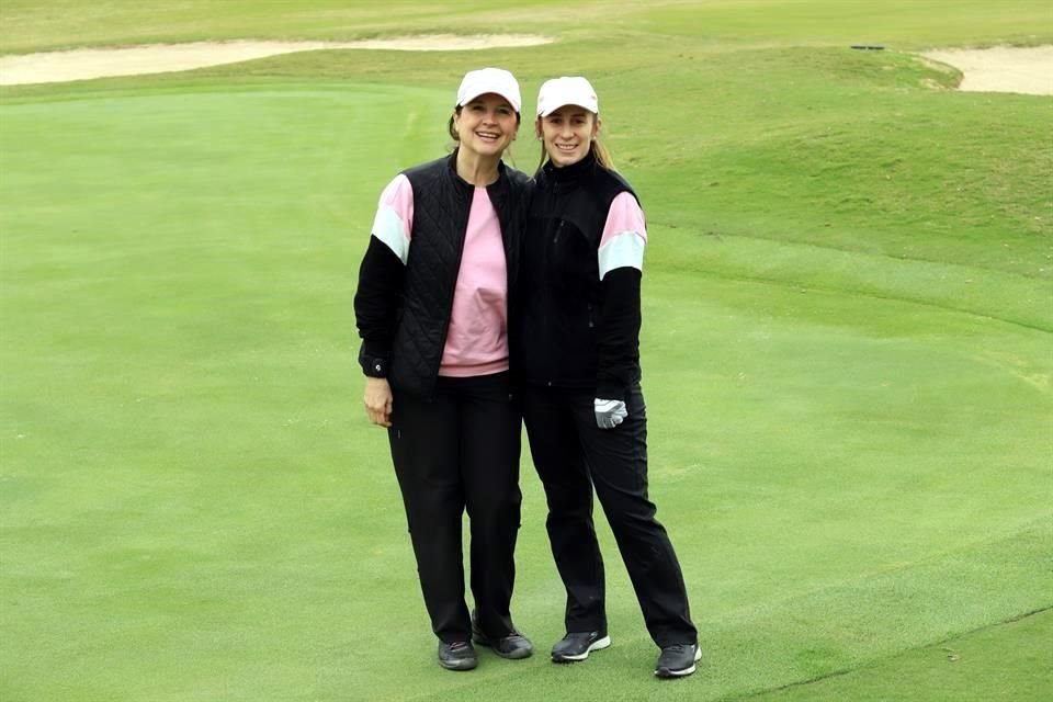 Cecilia González de Martínez y Elisa Garza de Martínez