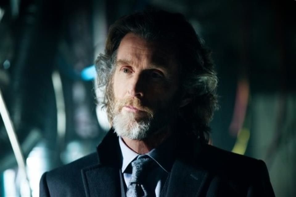 John Glover, quien encarnó a Lionel Luthor en 'Smallville', formará parte del panel de la serie en La Mole.