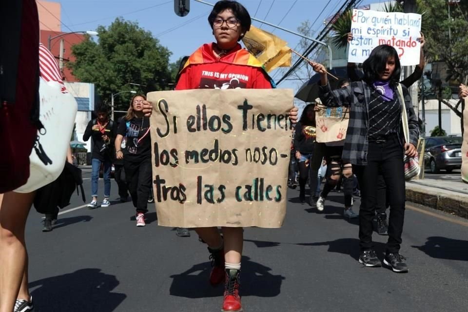 En ambos planteles las clases se encuentran paradas de forma indefinida.