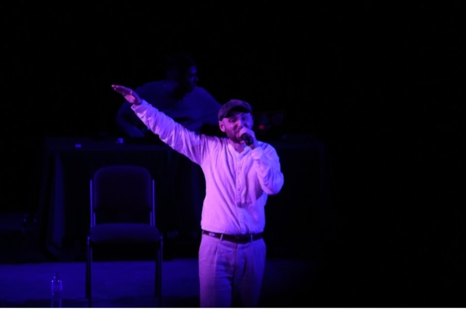 Rafael Lechowski ofrendó rimas a su público tapatío en el Teatro Auditorio Charles Chaplin.