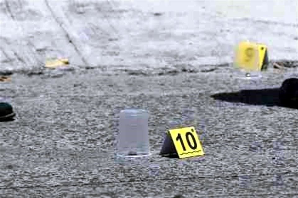 Versiones indican que las tres víctimas fueron plagiadas anoche por un comando.