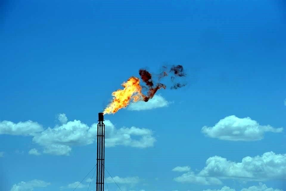 El WTI ha perdido el piso de los 30 dólares por barril.