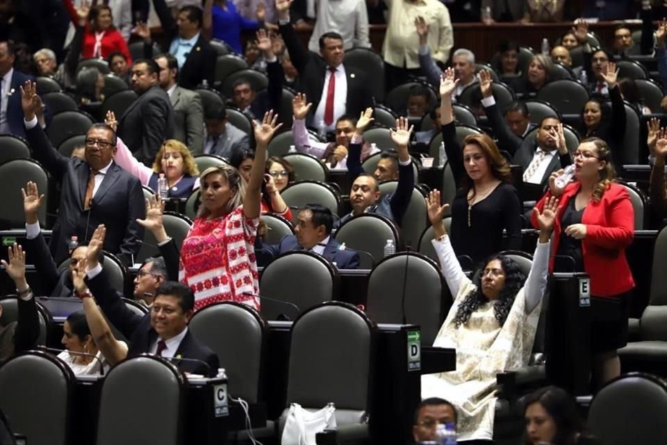 El dictamen turnado al Senado fue aprobado por 392 diputados.
