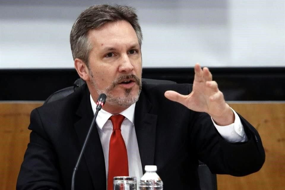 John Ackerman, académico e investigador.