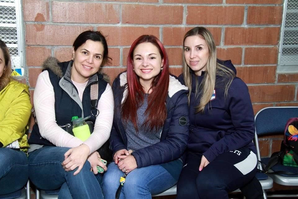 Carol Astarada, Martha Arizpe y Daniela Garza