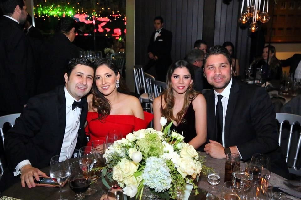 Humberto Salazar, Sarahí Carrera, Ana Lucía Cuevas y Raúl Heredia