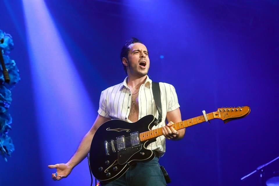 José Madero arrancó su gira Psalmo 19:20 en el Pepsi Center WTC.