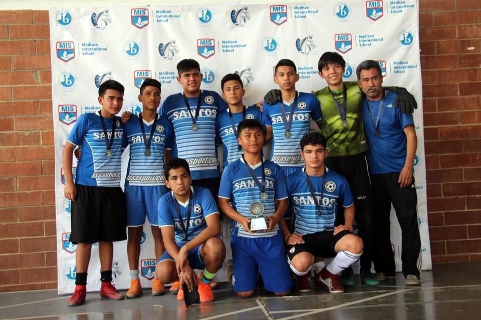 Santos Mederos Club primer lugar categoría 2004