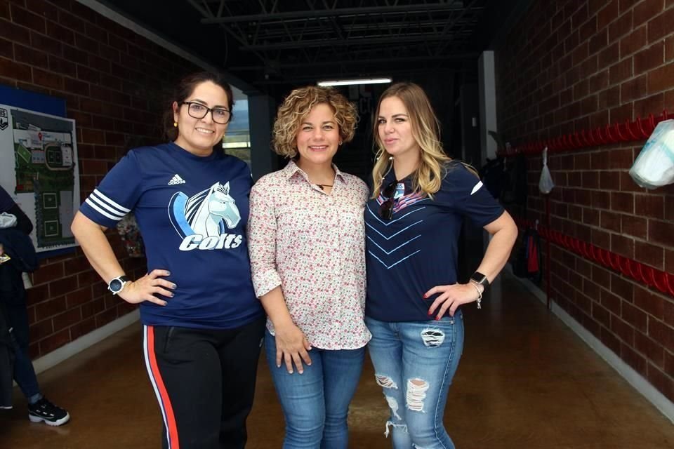 Alejandra Soto, Vange Cabrera y Ana Rodríguez