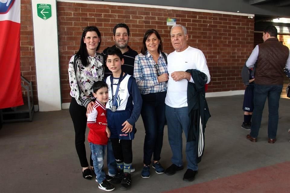Mónica Garza de Garza, Eduardo Garza Cavazos, Norma Cavazos de Garza, Francisco Garza Garza, Eduardo Garza Garza y Matías Garza Garza