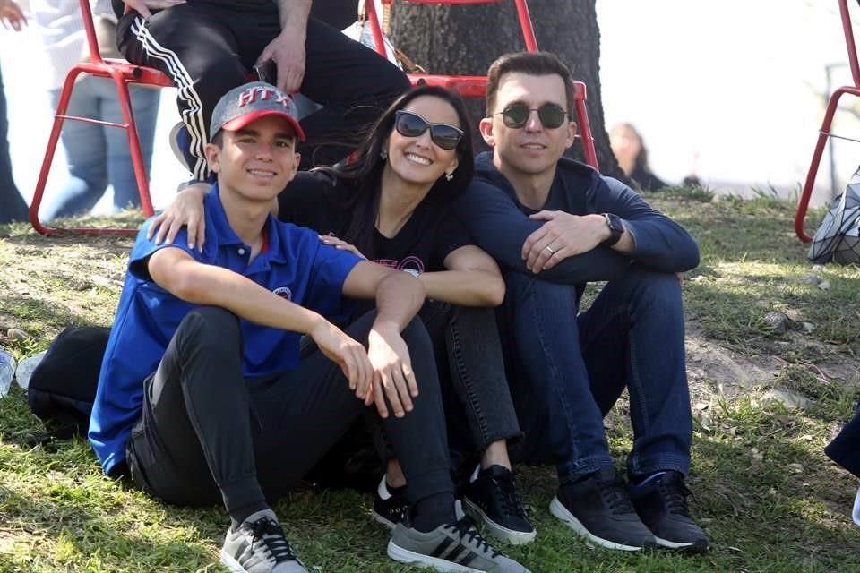 Marcelo de la Garza Beltrán, Gaby Beltrán de De la Garza y Marcelo de la Garza