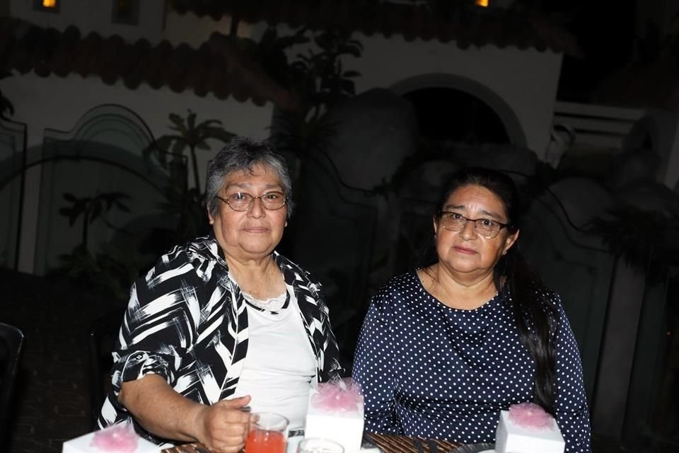 Leticia Sandoval y Yolanda Sandoval Ramírez