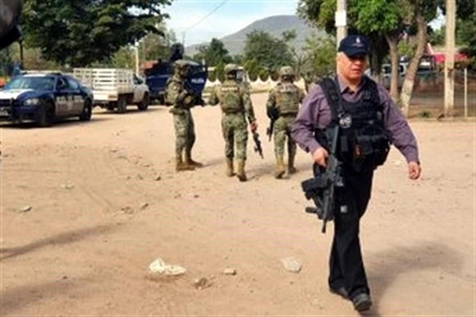 El enfrentamiento ocurrió alrededor de las 08:00 horas y este se dio con armas de fuego tipo AK-47.