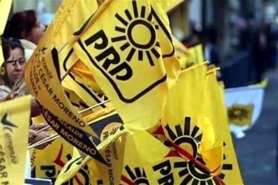 PRD aseguró que la política de 'cambio' en la Administración pública, de mayor eficiencia con menor gasto, resultó demagógica y de 'atole con el dedo' a la población.