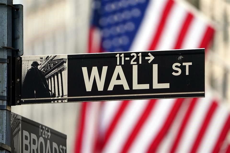 Wall Street sufrió un descalabro bursátil el lunes.