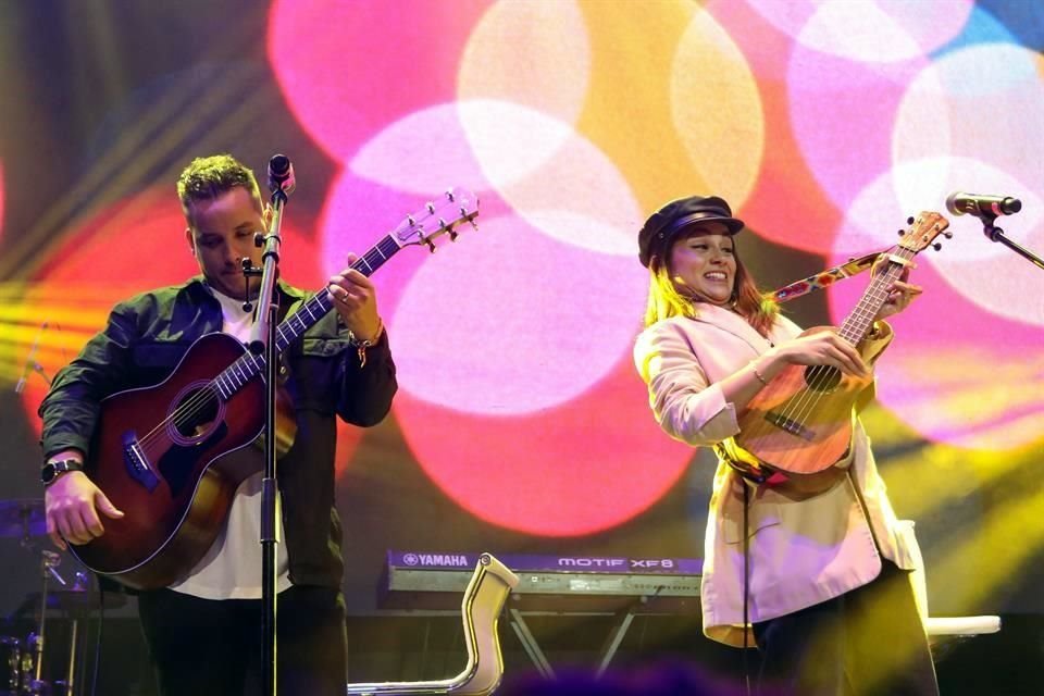 Matisse celebró sus recientes éxitos en un show case privado en el Pinche Gringo BBQ Warehouse.