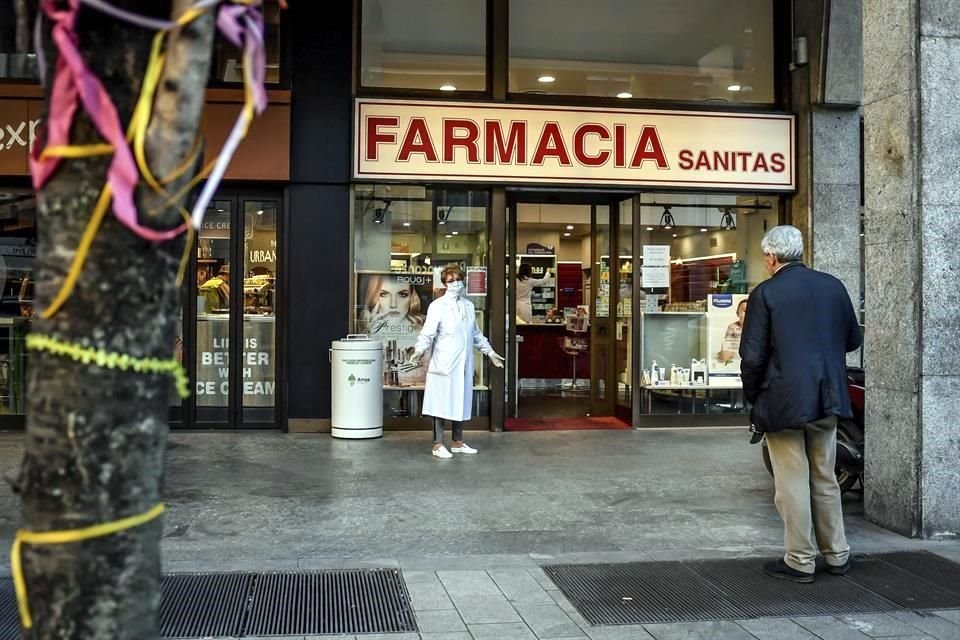 Las farmacias permanecerán abiertas.