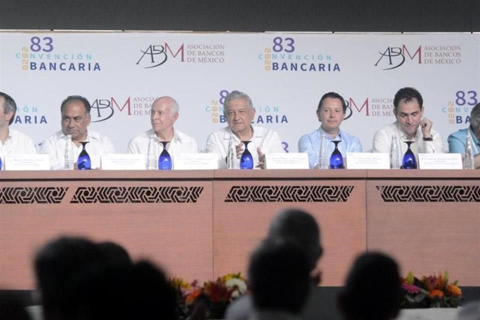 Andrés Manuel López Obrador, Presidente de México.