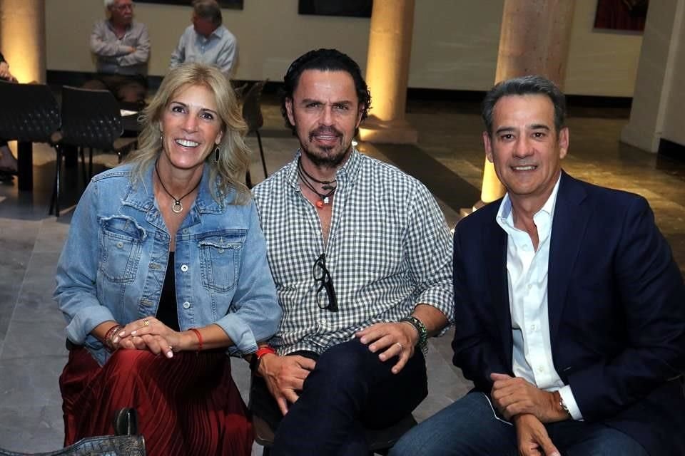 Mariana Amador, Rafael Gutiérrez y Sergio Miramontes