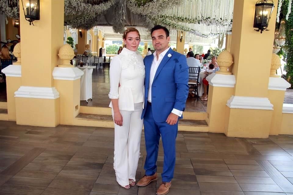 Alejandra Cantú de Rubio y Luis Armando Rubio Samaniego