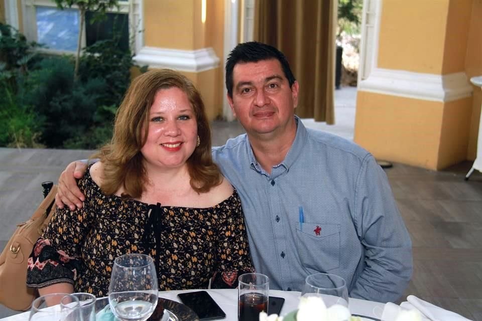 Blanca Lydia González y David Alejandro Vélez