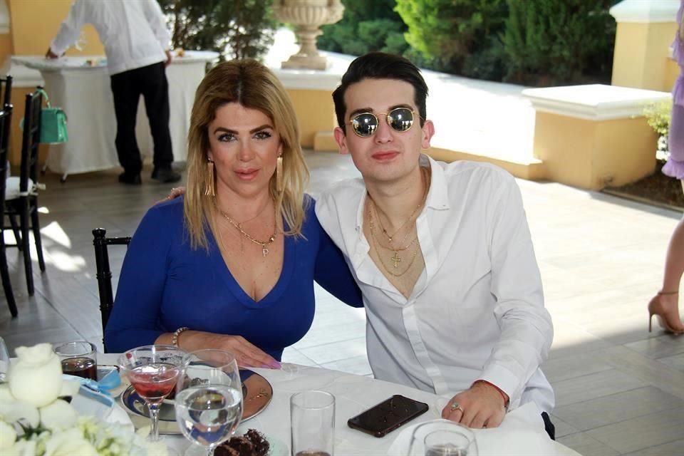 Paty González y Héctor González