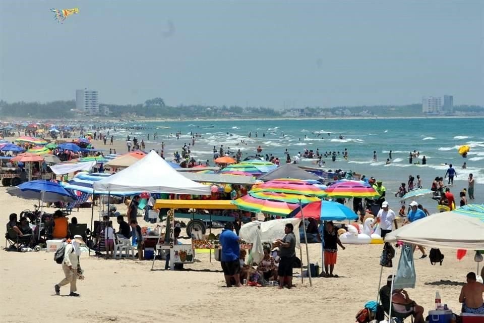 En Playa Miramar se esperaba la llegada de hasta 1 millón de visitantes durante la temporada vacacional de Semana Santa.