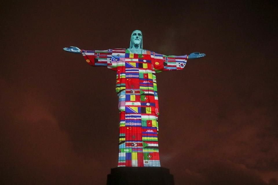 La estatua permanecerá cerrada durante una semana, por lo menos.