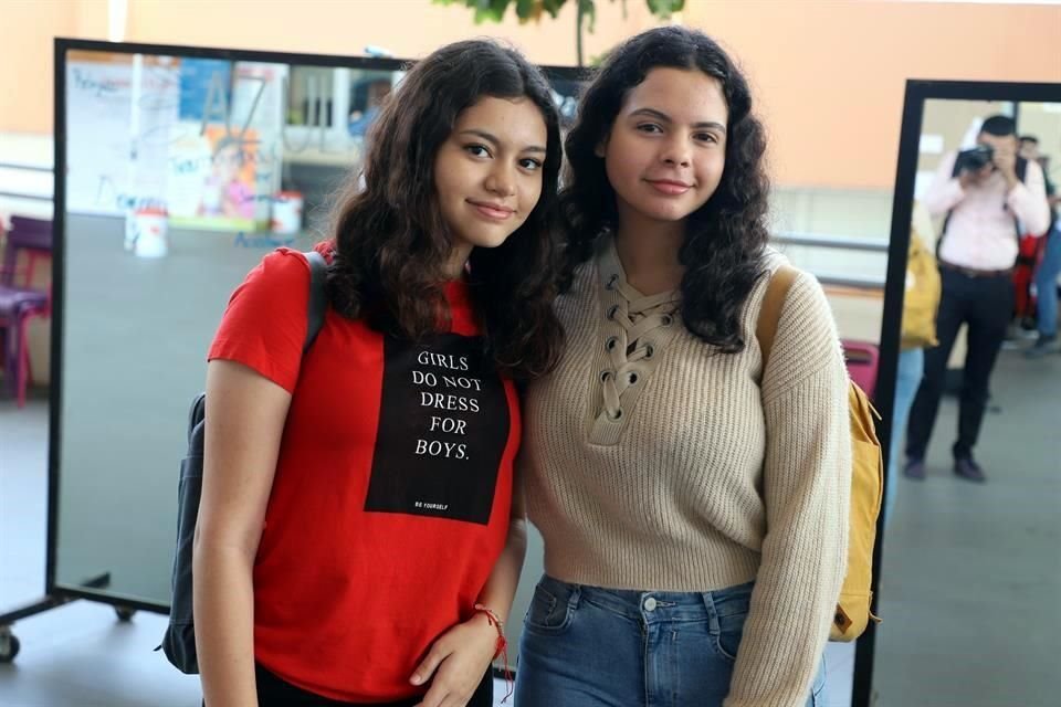 Ana Laura López y Claudia García