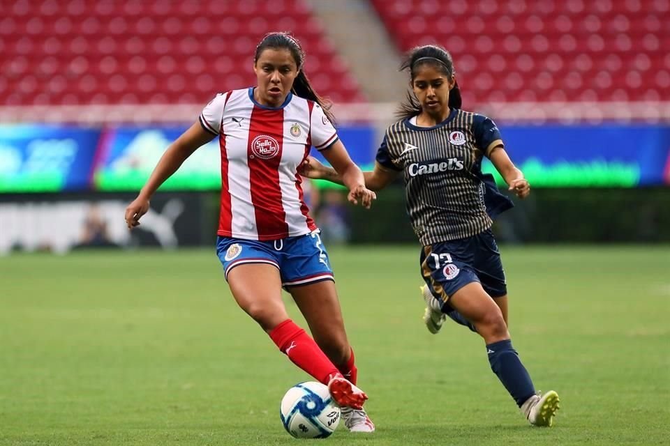 Jaqueline Rodríguez reveló que el Rebaño femenil se mantiene trabajando a la distancia, pero con mucha unión en el plantel.