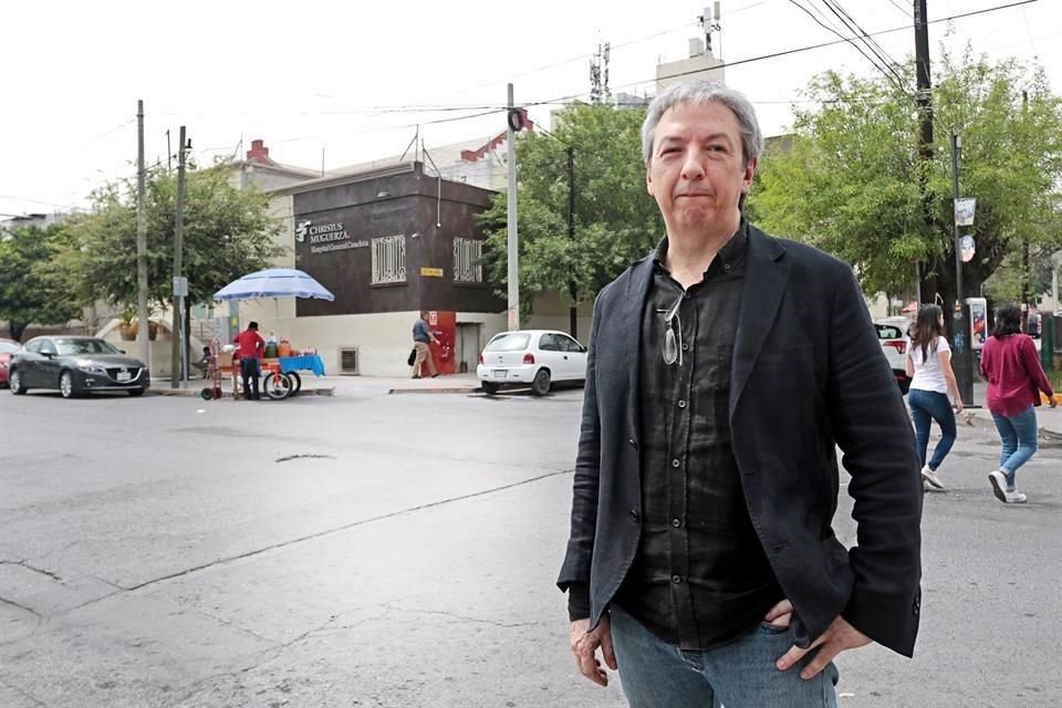 David Toscana, en Europa desde hace más de 10 años, admite que su literatura parte de la nostalgia por el Monterrey de su infancia.