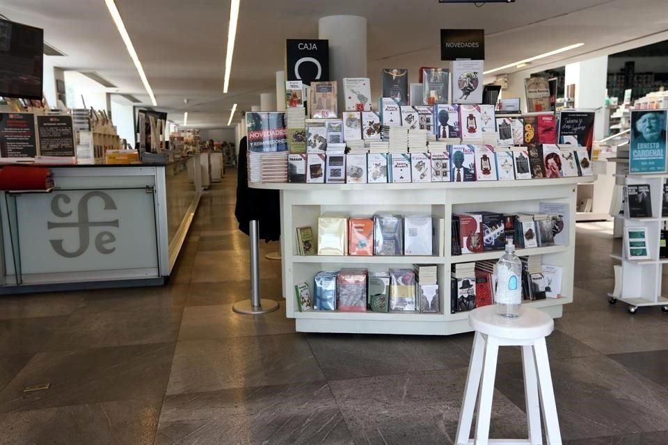 Aspectos de la librería Rosario Castellanos.