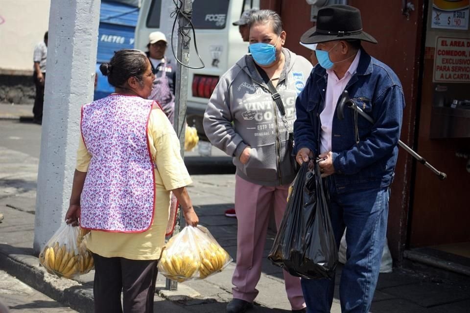 El Gobierno capitalino entregará 2 mil oxímetros, durante las visitas domiciliarias, a población vulnerable.