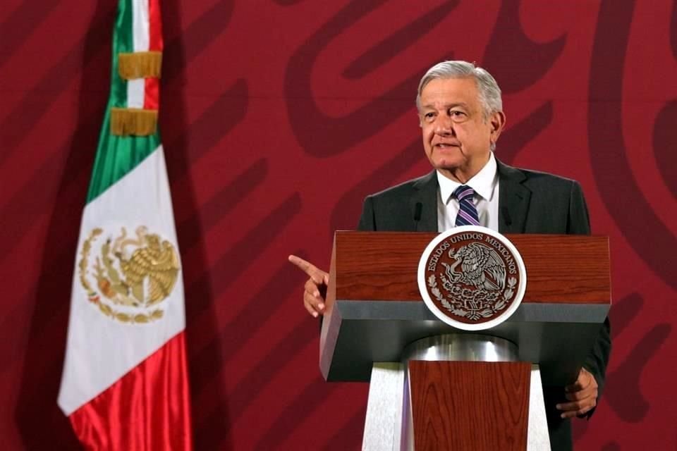 AMLO aseguró que Gobierno exhibirá a empresas que no paguen a sus trabajadores, que han tenido que resguardarse debido Covid-19.