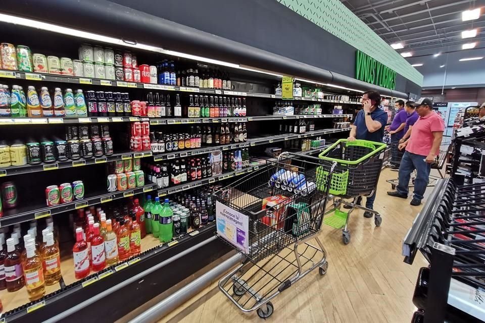 En la mañana circuló el rumor de que las plantas de Heineken México, antes Cervecería Cuauhtémoc, podrían parar su producción temporalmente a partir del próximo del viernes 3 de abril.