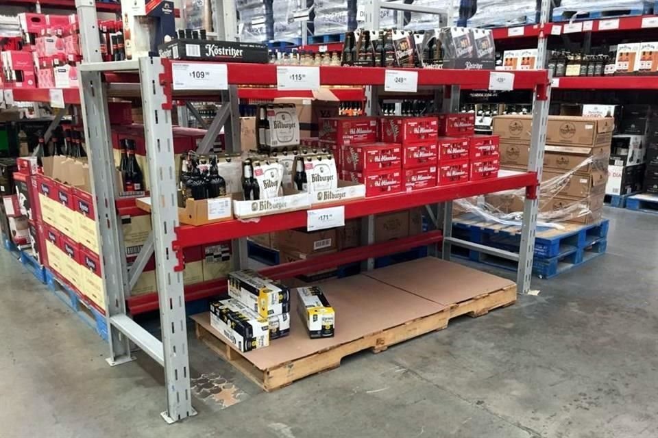 Ante ello, existe escasez de cervezas en supermercados y tiendas de conveniencia.