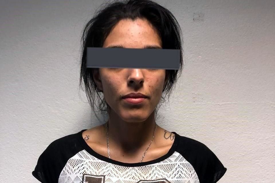 Las autoridades capturaron a tres mujeres jóvenes identificadas como Mariana, de 23 años; Mayra, de 20, y Melany Aseret, de 18.