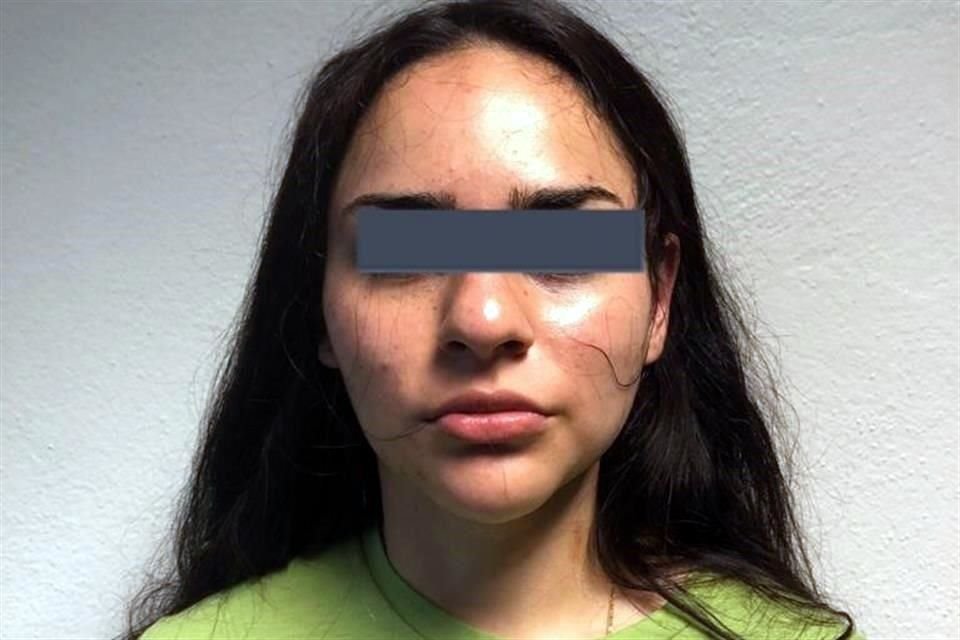 Las autoridades capturaron a tres mujeres jóvenes identificadas como Mariana, de 23 años; Mayra, de 20, y Melany Aseret, de 18.