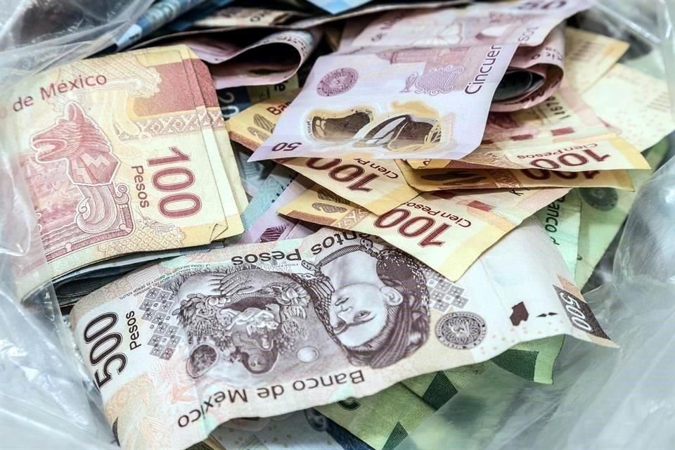 AMLO ordenó liquidar los fideicomisos sin estructura orgánica y concentrar en la Tesorería todo el dinero que se recupere.