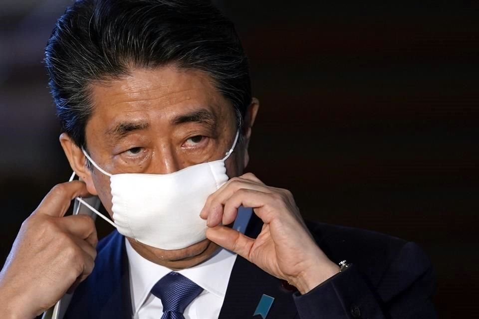 El Primer Ministro de Japón, Shinzo Abe, dijo que declarará estado de emergencia en Tokio y otras prefecturas ante propagación de Covid-19.