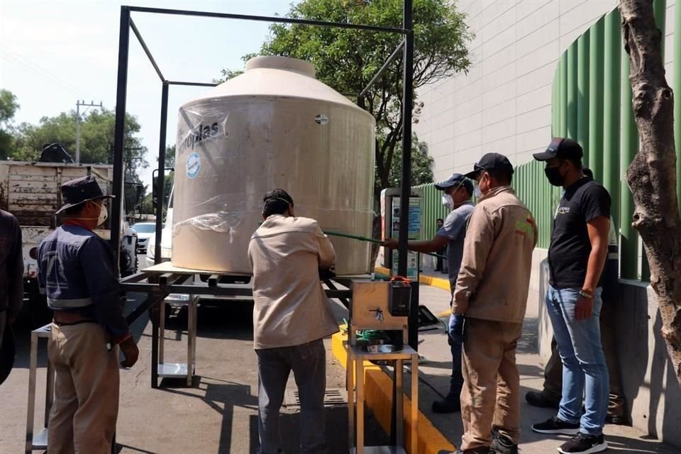 Personal del Gobierno local acudió al Hospital General Regional del Instituto de Seguridad Social del Estado de México y Municipios.