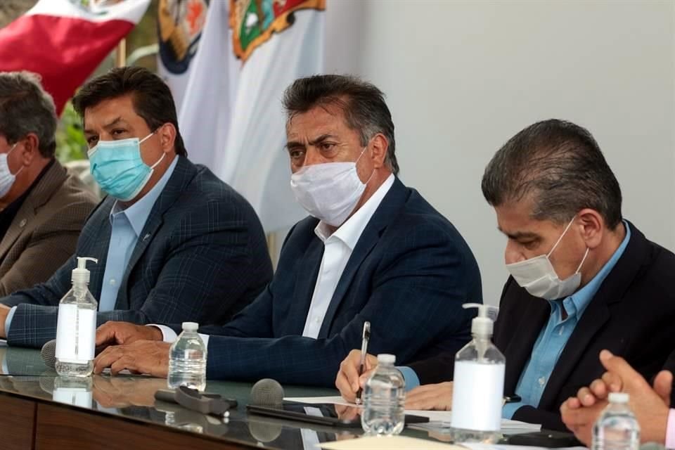 Los Gobernadores Jaime Rodríguez, de Nuevo León; Francisco García Cabeza de Vaca, de Tamaulipas; y Miguel Ángel Riquelme, de Coahuila, descartaron salir del Pacto Fiscal.