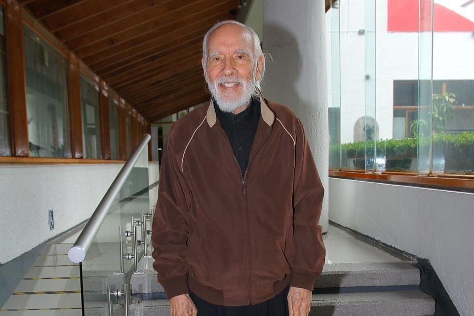 El actor, de 89 años, sufrió una caída que resultó en una fractura de fémur.