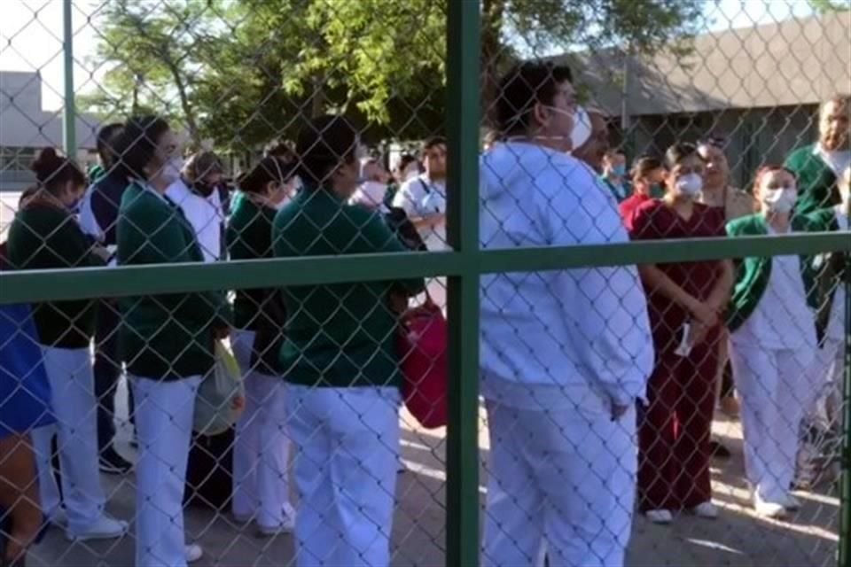 Ayer, personal médico y de enfermería del Hospital 35 del IMSS en Ciudad Juárez protestó por falta de insumos.