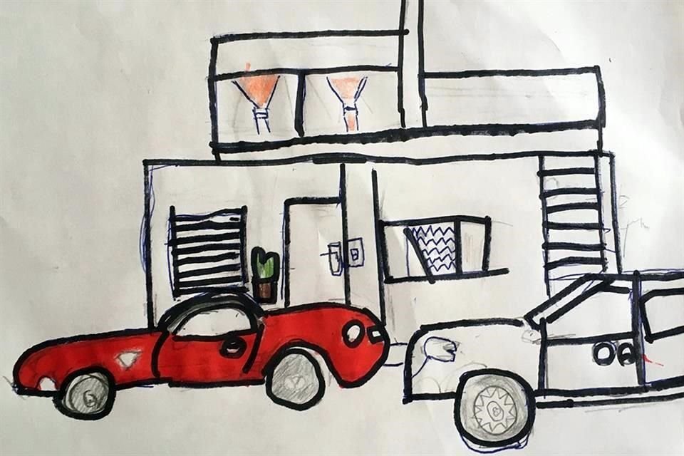 David Hernández de 10 años, cuenta que aprecia más su cuarto y familia en cuarentena. Su papá le enseño a lavar el auto.