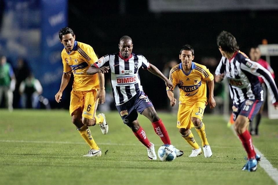 El Clásico Regio 91 del Torneo Bicentenario 2010 se cambió de fecha para dar un día más de reposo al Monterrey que había jugado un partido de Copa Libertadores contra el Sao Paulo.